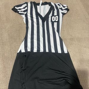 Referee costume
